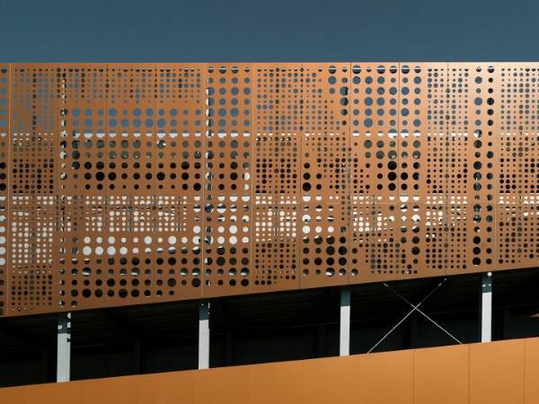 Round hole copper perforated sheets for corridor shading